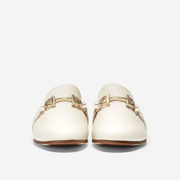 NWOB Cole Haan Women's White with Gold Hardware Loafers Size 6.5 - Picture 4 of 12